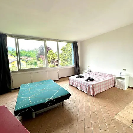Apartment With Swimming Pool Reno Di Leggiuno Extérieur photo